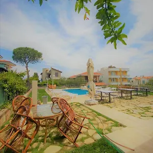Cunda Kordon Ayvalı