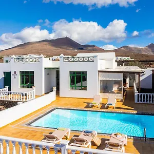 villa-sol-y-mar-yaiza-lanzarote.in-canary-islands.com/