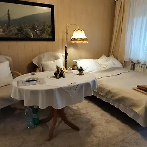 Azyl , Karpacz Polska