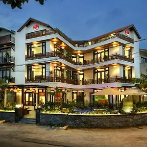 *** Hotel Threeway Riverside Vietname