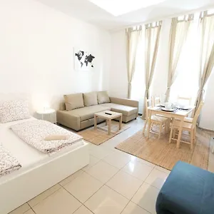 Apartment Brigittenau, Vienna