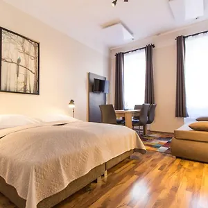 Apartment Landgutgasse, Vienna