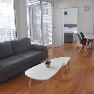 4 Beds And - Contactless Check-in Wiedeń