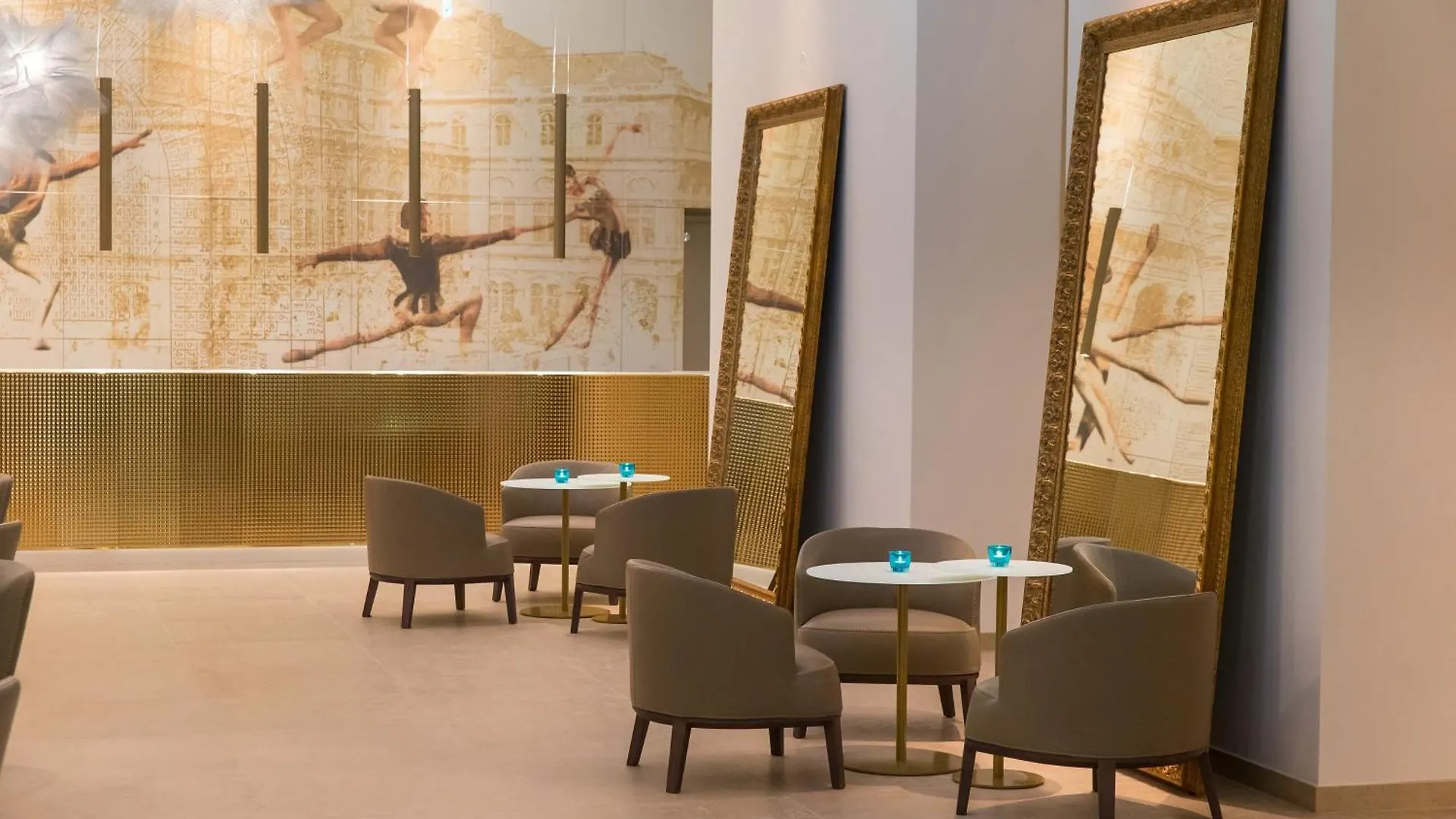 Motel One Wien-Staatsoper 3*, Вена